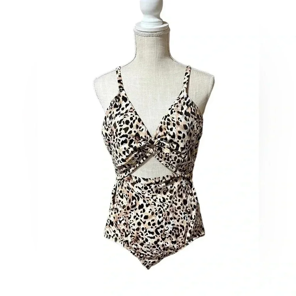 Time and Tru Animal Print One Piece Cut Out Swimsuit Womens size 1X(16W-18W)